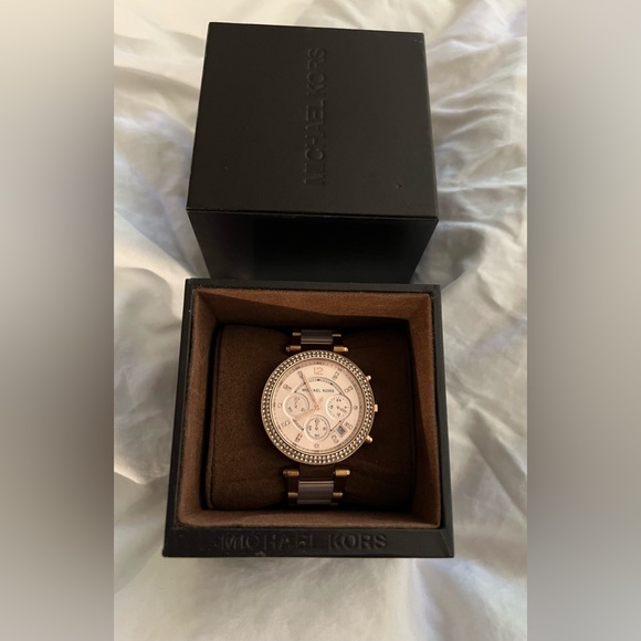 Michael Kors Parker Rose Gold  Blush Watch - Picture 7 of 7